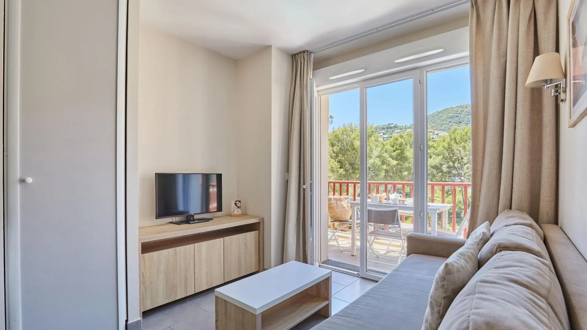 Ξενοδοχείο με διαμερίσματα Residence Prestige Odalys Les Canissons Cavalaire-sur-Mer Γαλλία