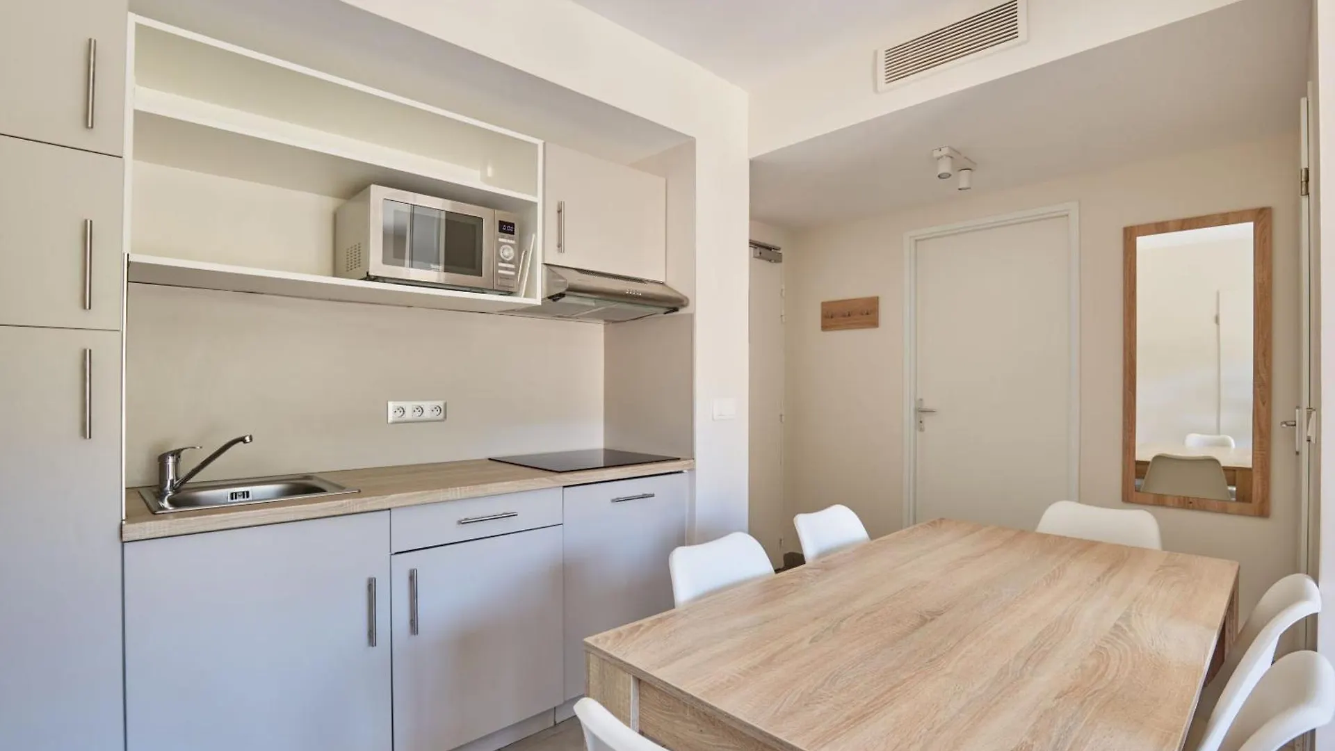 Residence Prestige Odalys Les Canissons Cavalaire-sur-Mer Γαλλία