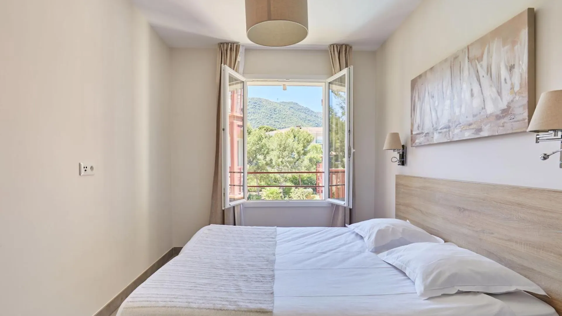 Residence Prestige Odalys Les Canissons Cavalaire-sur-Mer