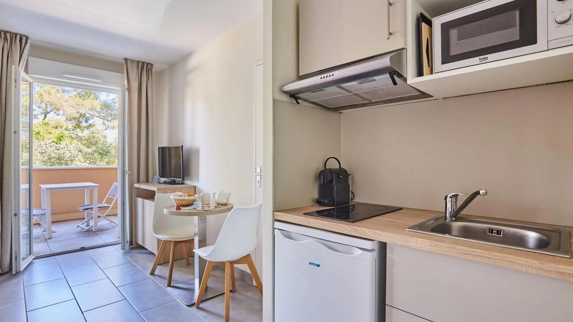 Residence Prestige Odalys Les Canissons Cavalaire-sur-Mer France
